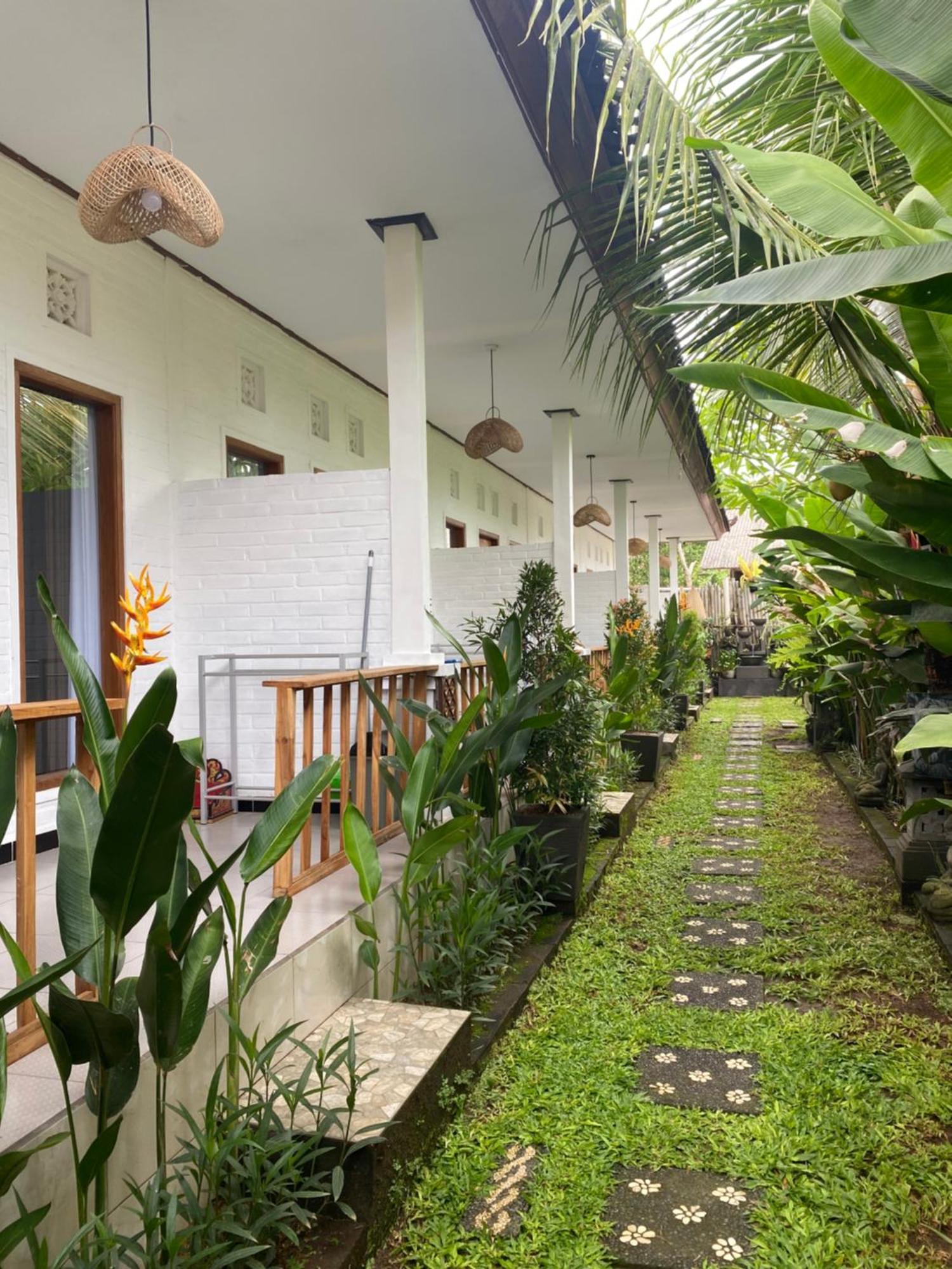 Blue Waves Balangan Homestay Uluwatu  Exterior photo